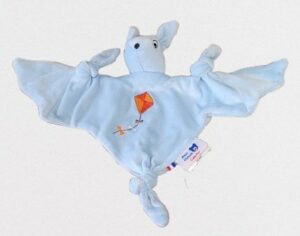 Doudou Chauve-souris ciel bio motif cerf-volant 28cm